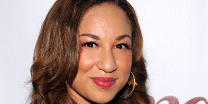 Melanie Amaro - Age, Family, Bio | Famous Birthdays