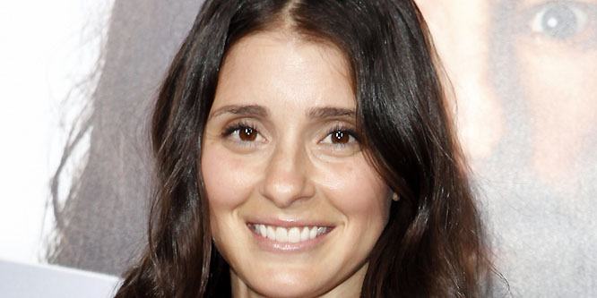 Shiri Appleby - Age, Family, Bio | Famous Birthdays