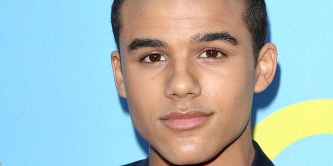 Jacob Artist - Age, Family, Bio | Famous Birthdays