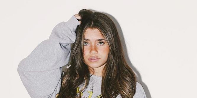 Nessa Barrett - Age, Family, Bio | Famous Birthdays