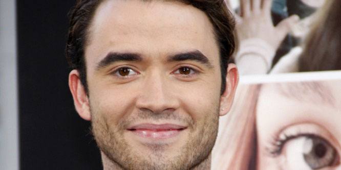 Jamie Blackley - Age, Family, Bio | Famous Birthdays