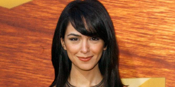 Nazanin Boniadi - Age, Family, Bio | Famous Birthdays