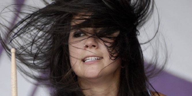 Jess Bowen - Age, Family, Bio | Famous Birthdays