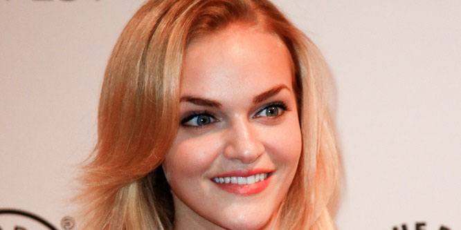 Madeline Brewer - Age, Family, Bio | Famous Birthdays