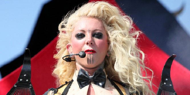 Maria Brink - Age, Family, Bio | Famous Birthdays