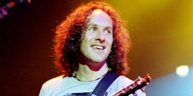 Vivian Campbell - Age, Family, Bio | Famous Birthdays