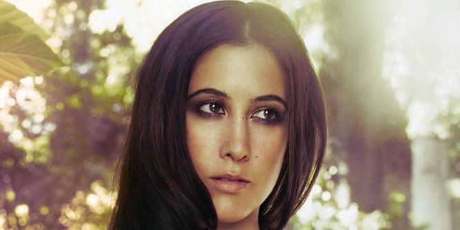 Vanessa Carlton - Age, Family, Bio | Famous Birthdays