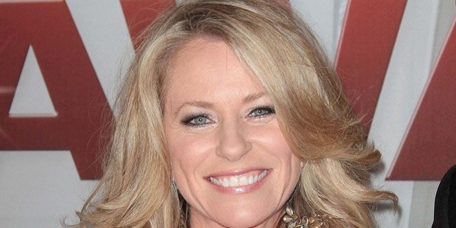 Deana Carter - Age, Family, Bio | Famous Birthdays