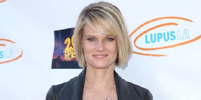 Joelle Carter - Age, Family, Bio | Famous Birthdays