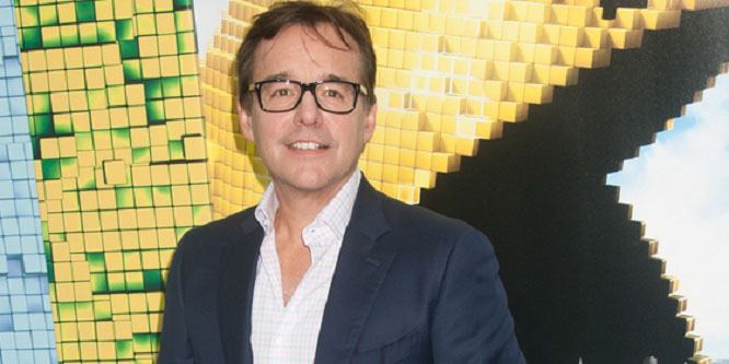 Chris Columbus - Age, Family, Bio | Famous Birthdays