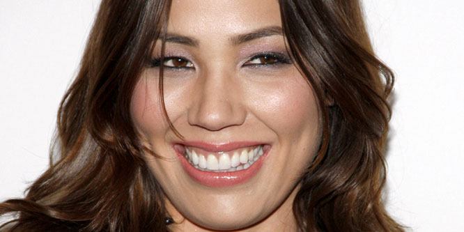 Michaela Conlin - Age, Family, Bio | Famous Birthdays