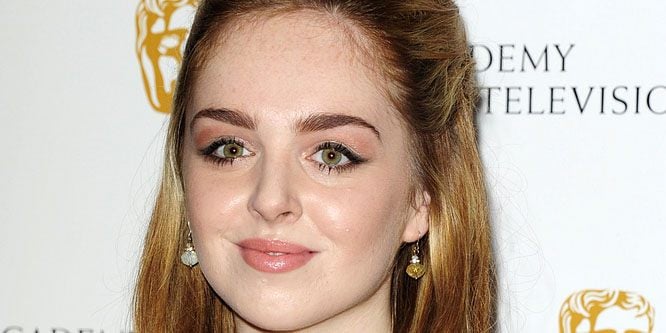 Louisa Connolly-Burnham - Age, Family, Bio | Famous Birthdays