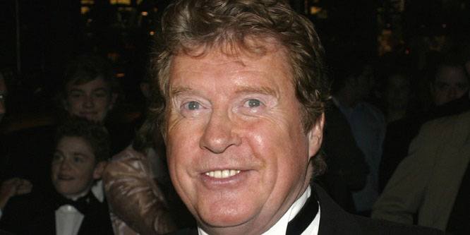 Michael Crawford - Age, Family, Bio | Famous Birthdays