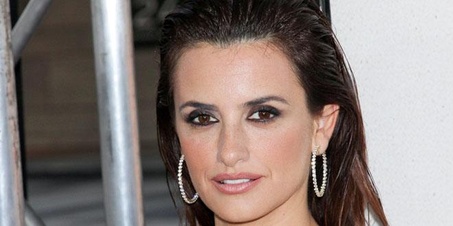 Penélope Cruz - Age, Family, Bio | Famous Birthdays