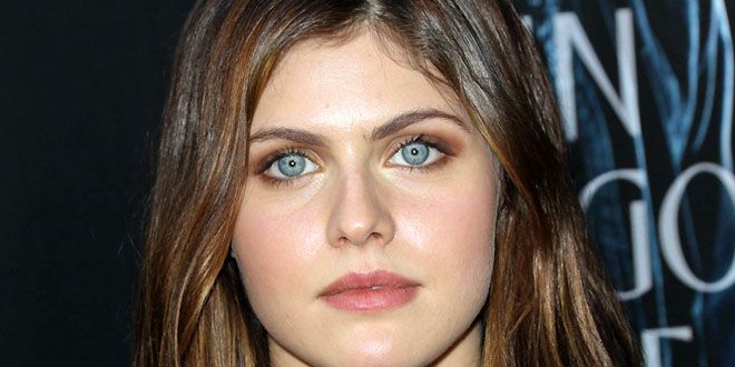 Alexandra Daddario Parents Nationality