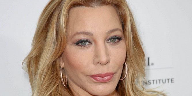 Taylor Dayne - Age, Family, Bio | Famous Birthdays