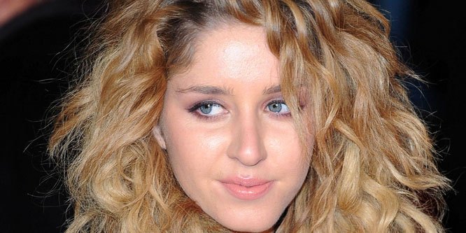 Esmee Denters - Age, Family, Bio | Famous Birthdays