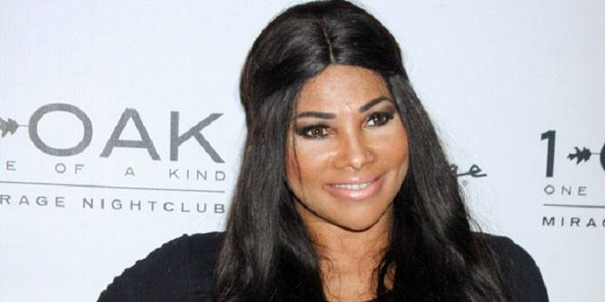 Sandra Denton - Age, Family, Bio | Famous Birthdays