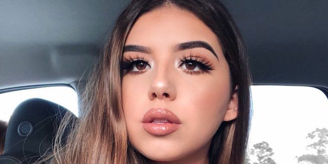 Amanda Díaz - Age, Family, Bio | Famous Birthdays