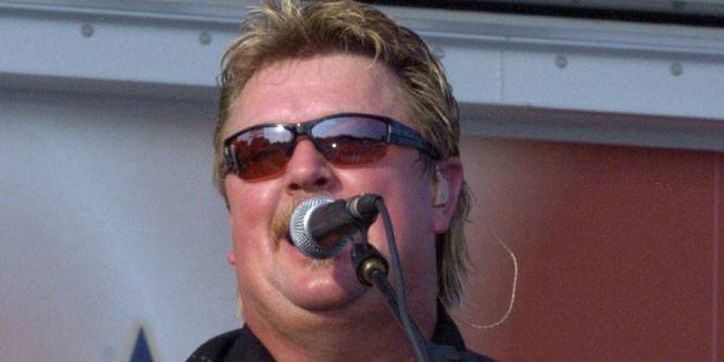 Joe Diffie - Trivia, Family, Bio | Famous Birthdays
