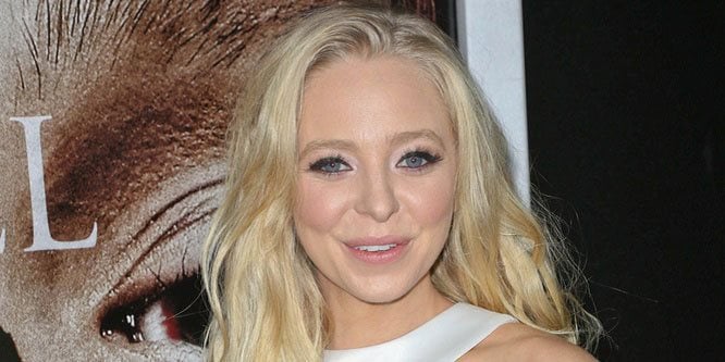 Portia Doubleday - Age, Family, Bio | Famous Birthdays