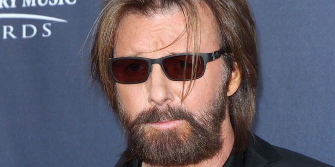 Ronnie Dunn - Age, Family, Bio | Famous Birthdays
