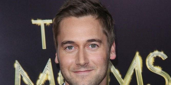 Ryan Eggold - Age, Family, Bio | Famous Birthdays