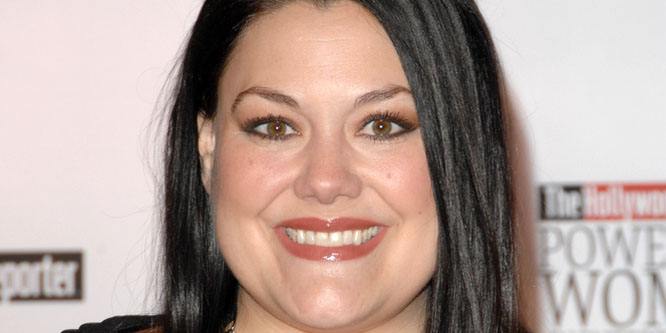 Brooke Elliott - Age, Family, Bio | Famous Birthdays