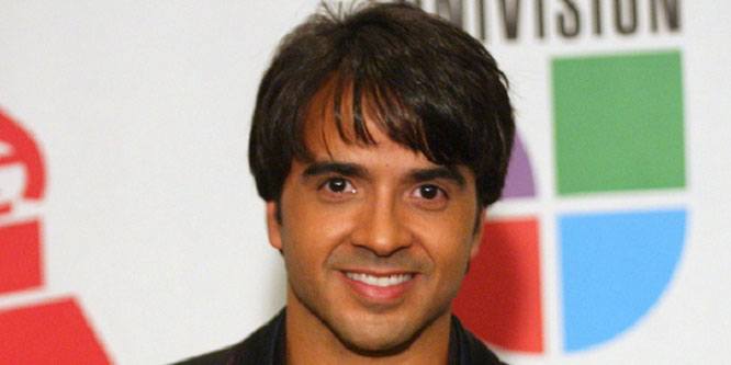 Luis Enrique (Soccer Player) - Age, Family, Bio | Famous Birthdays