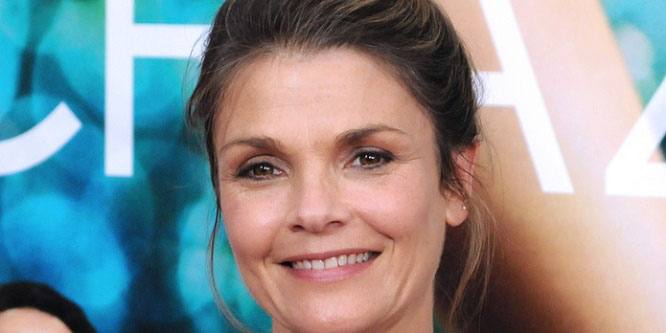 Kathryn Erbe - Age, Family, Bio | Famous Birthdays