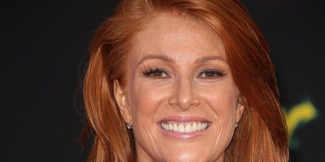 Angie Everhart - Age, Family, Bio | Famous Birthdays