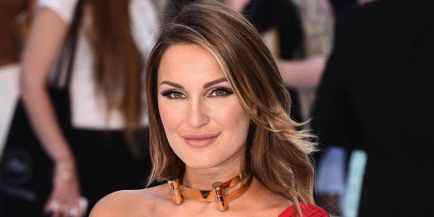 Sam Faiers - Age, Family, Bio | Famous Birthdays