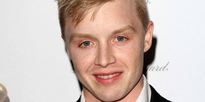 Noel Fisher - Age, Family, Bio | Famous Birthdays