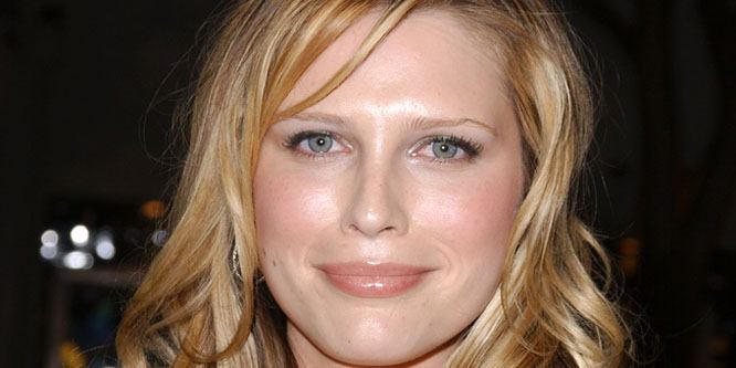 Sara Foster - Age, Family, Bio | Famous Birthdays