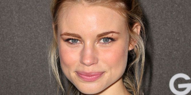 Lucy Fry - Age, Family, Bio | Famous Birthdays