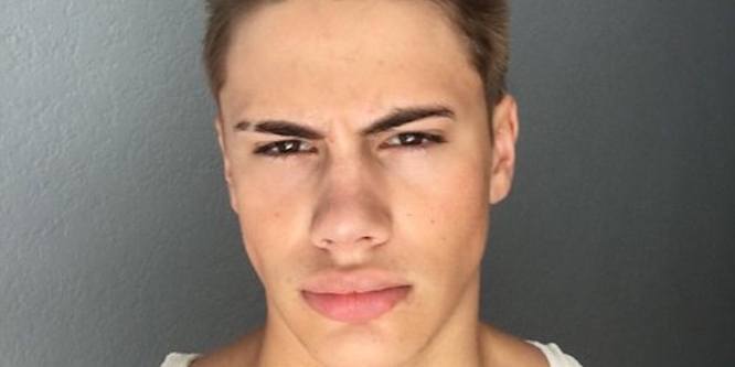 Aaron Fuller - Age, Family, Bio | Famous Birthdays