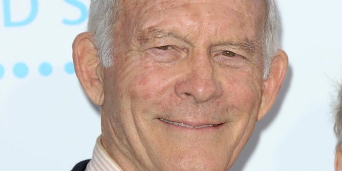 Max Gail - Age, Family, Bio | Famous Birthdays
