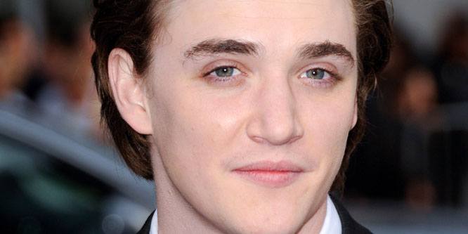 Kyle Gallner - Age, Family, Bio | Famous Birthdays