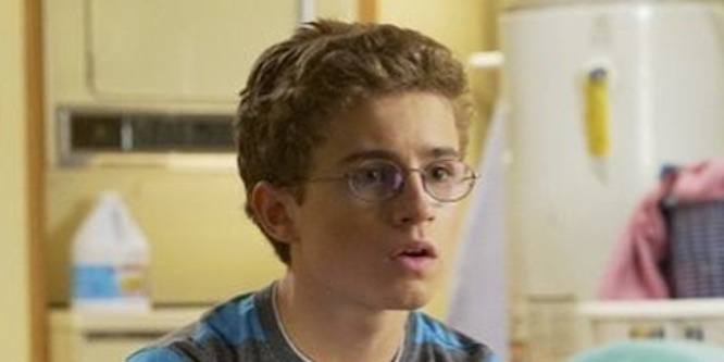 Sean Giambrone - Age, Family, Bio | Famous Birthdays