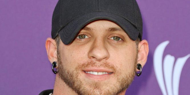Brantley Gilbert - Age, Family, Bio | Famous Birthdays
