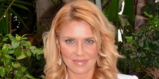 Brandi Glanville - Age, Family, Bio | Famous Birthdays