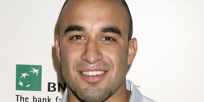 Scott Gomez - Age, Family, Bio | Famous Birthdays