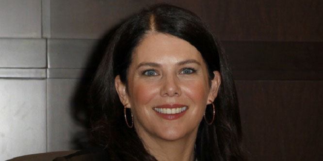 Lauren Graham - Age, Family, Bio | Famous Birthdays