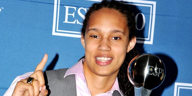 Brittney Griner - Age, Family, Bio | Famous Birthdays