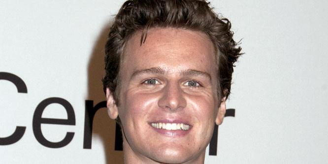 Jonathan Groff - Age, Family, Bio | Famous Birthdays