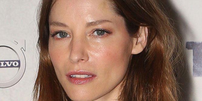 Sienna Guillory - Age, Family, Bio | Famous Birthdays