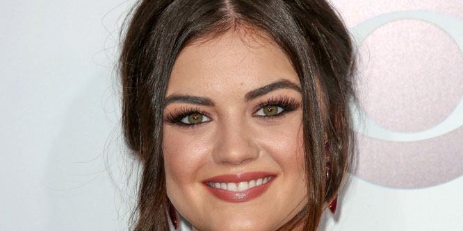 Lucy Hale - Age, Family, Bio | Famous Birthdays