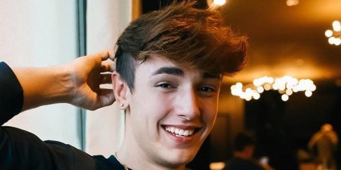 Bryce Hall (TikTok Star) - Age, Family, Bio | Famous Birthdays