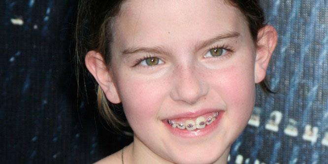 Perla Haney-Jardine - Age, Family, Bio | Famous Birthdays