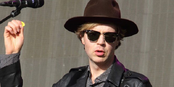 Beck - Age, Family, Bio | Famous Birthdays